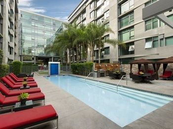 Pelican Spacious Suites Near Staple Center La Hotel Los Angeles